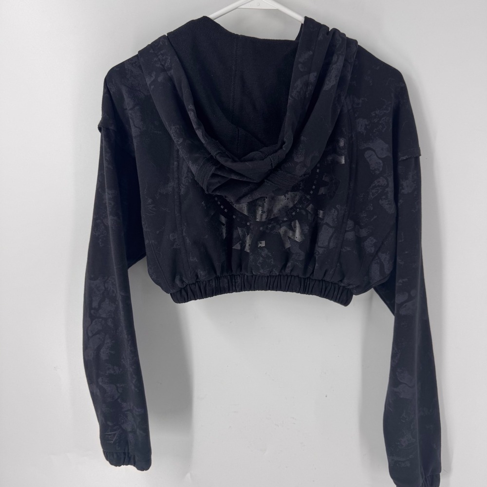 Gymshark Womens Animal Graphic Cropped Full Zip Hoodie Black Grey B2A2K Small - Picture 8 of 11